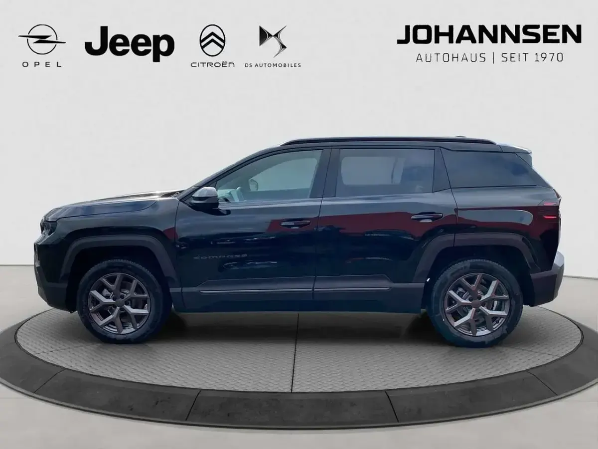 Gebraucht Jeep Compass 145 PS (106 kW) 2026 Schwarz SUV