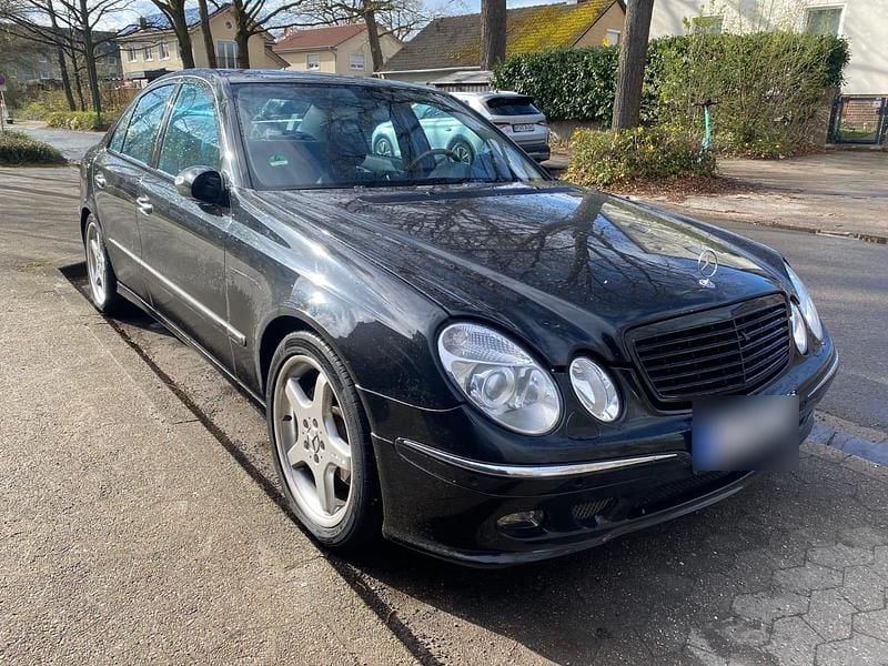 Gebraucht Mercedes E500 306 PS (225 kW) 2003 Schwarz Limousine