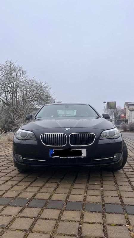 Schwarz Gebraucht 2011 BMW 525 Limousine | 7.500 € (Superpreis) - Bild 1/4