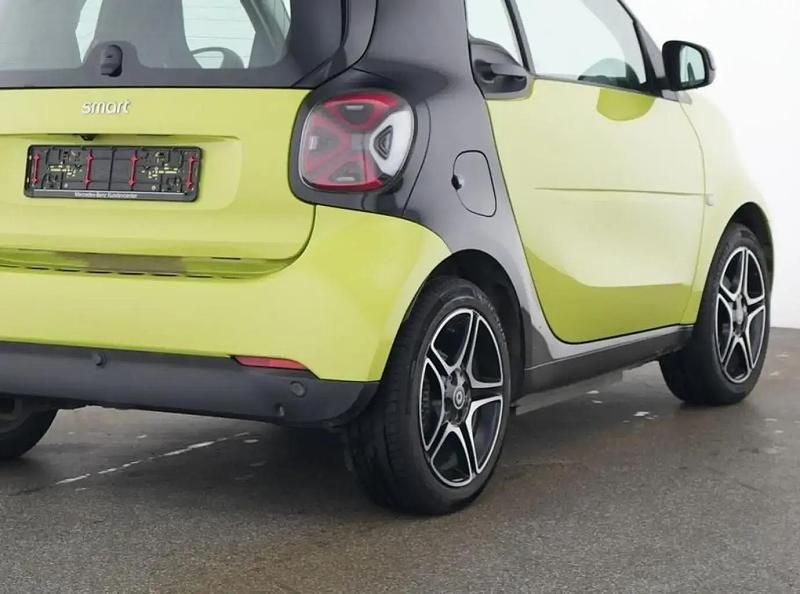Gebraucht Smart ForTwo Coupé Prime Exclusive 60 kW (82 PS) 2023 Grün Coupé