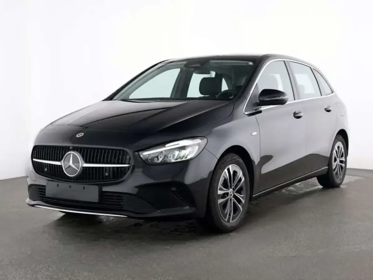 Gebraucht Mercedes B250e Progressive 218 PS (160 kW) 2025 Schwarz Van / Kleinbus