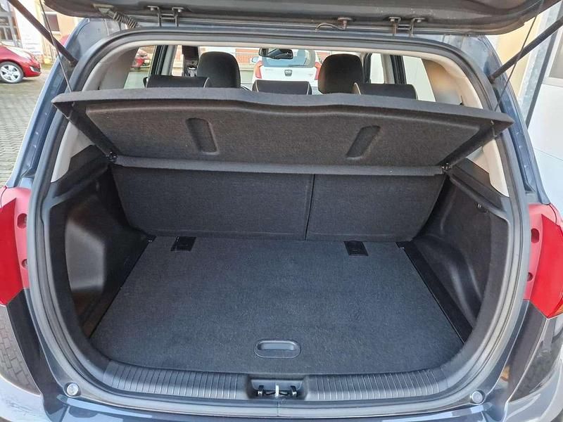 Gebraucht Kia Venga Spirit 90 PS (66 kW) 2015 Winchestergrau met. Kleinwagen