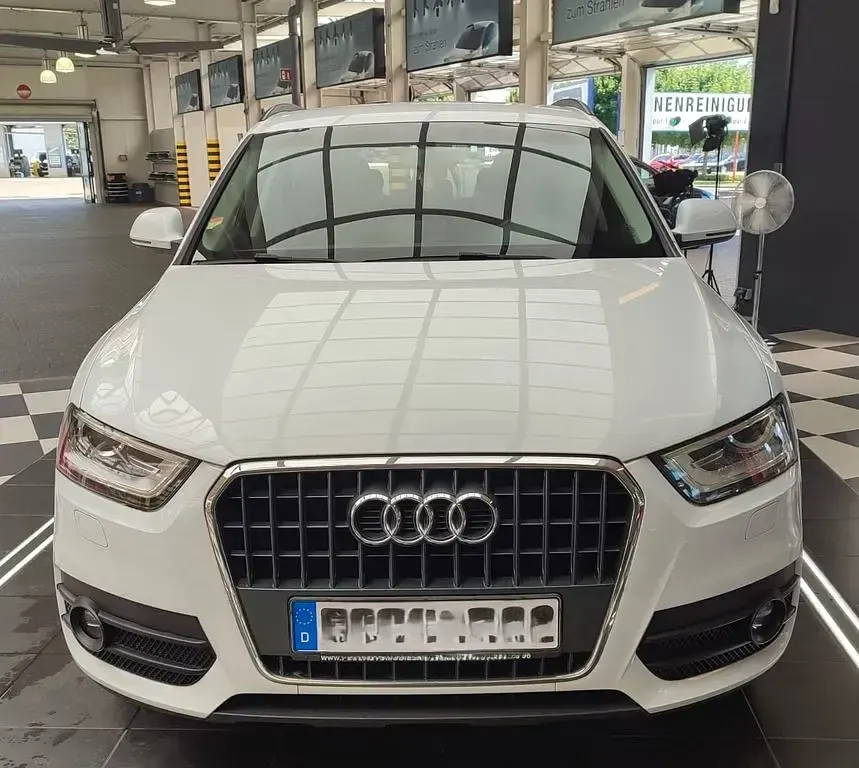 Gebraucht Audi Q3 Comfort 140 PS (102 kW) 2012 Weiß SUV