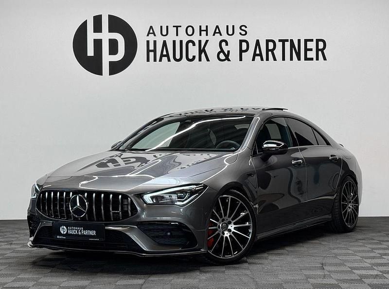 Grau Gebraucht 2020 Mercedes CLA35 AMG AMG Limousine | 42.990 € (Teuer) - Bild 1/4