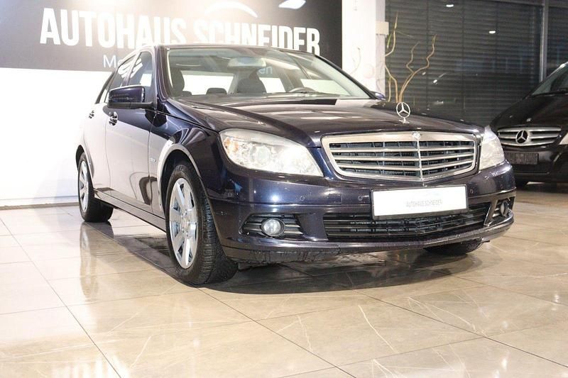Gebraucht Mercedes C250 204 PS (150 kW) 2010 Blau Limousine