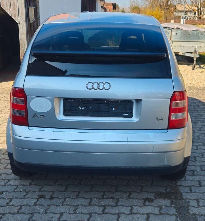 Gebraucht Audi A2 75 PS (55 kW) 2001 Silber Kleinwagen