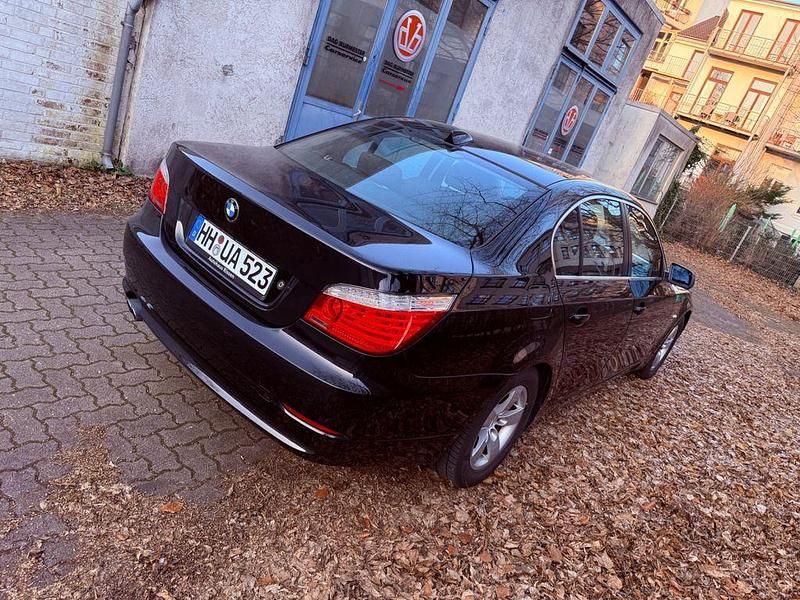 Gebraucht BMW 523 190 PS (139 kW) 2007 Schwarz Limousine