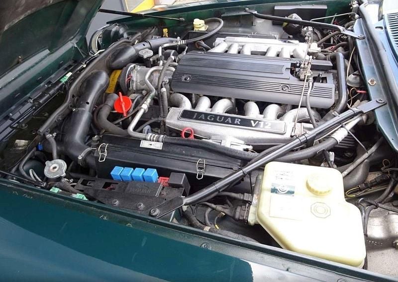 Second-hand Jaguar XJS 302 CP (222 kW) 1996 Verde Coupe