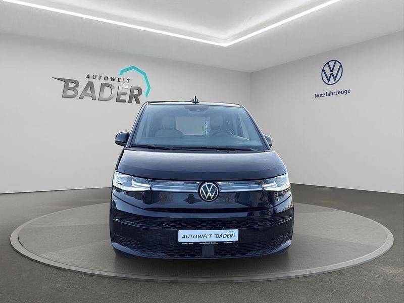 Gebraucht VW Multivan Style 150 PS (110 kW) 2023 Deep black perleffekt Van