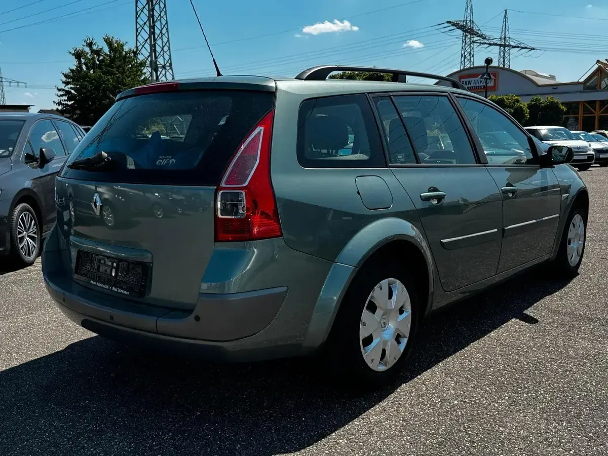 Gebraucht Renault Mégane GrandTour Avantage 110 PS (80 kW) 2008 Green metallic Kombi