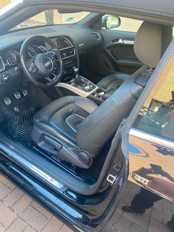 Second-hand Audi Cabriolet 190 CP (139 kW) 2016 Negru Cabrio