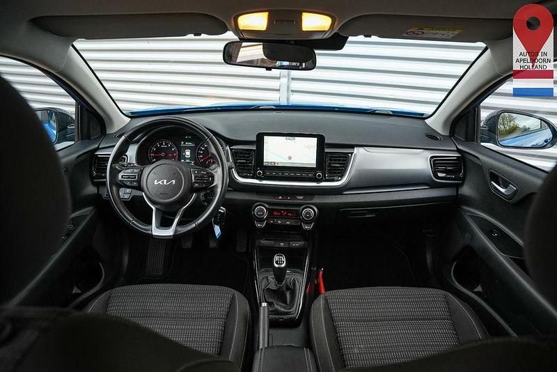 Gebraucht Kia Stonic 101 PS (74 kW) 2021 (bsp) sporty blue/black m SUV