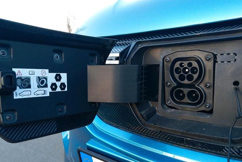 Gebraucht Dacia Spring 19 kW (26 PS) 2023 Blau Kleinwagen