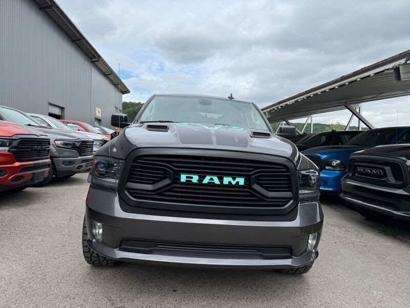 Gebraucht Dodge Ram 401 PS (294 kW) 2021 Weiß Pickup