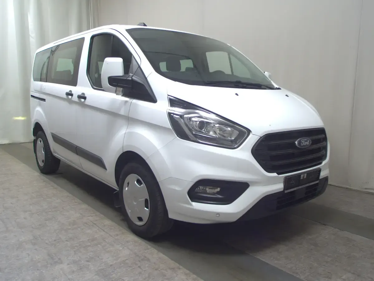 Używany Ford Transit Custom Trend 150 KM (110 kW) 2022 Biały Kombi