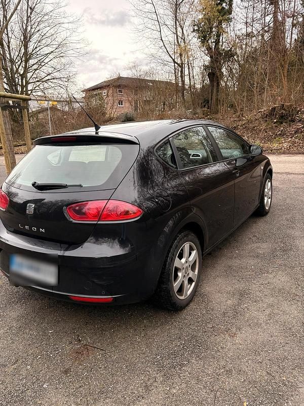 Gebraucht Seat Leon 125 PS (91 kW) 2009 Schwarz Kleinwagen
