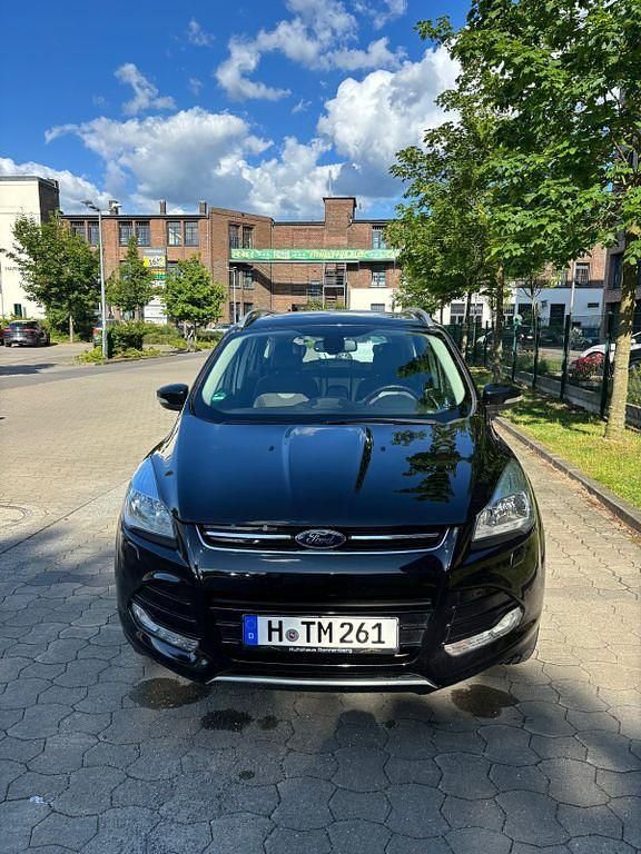 Schwarz Gebraucht 2014 Ford Kuga Titanium SUV | 10.400 € (Fairer Preis) - Bild 1/4