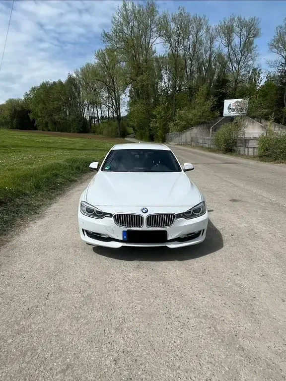 Gebraucht BMW 320 184 PS (135 kW) 2014 Weiß Kombi