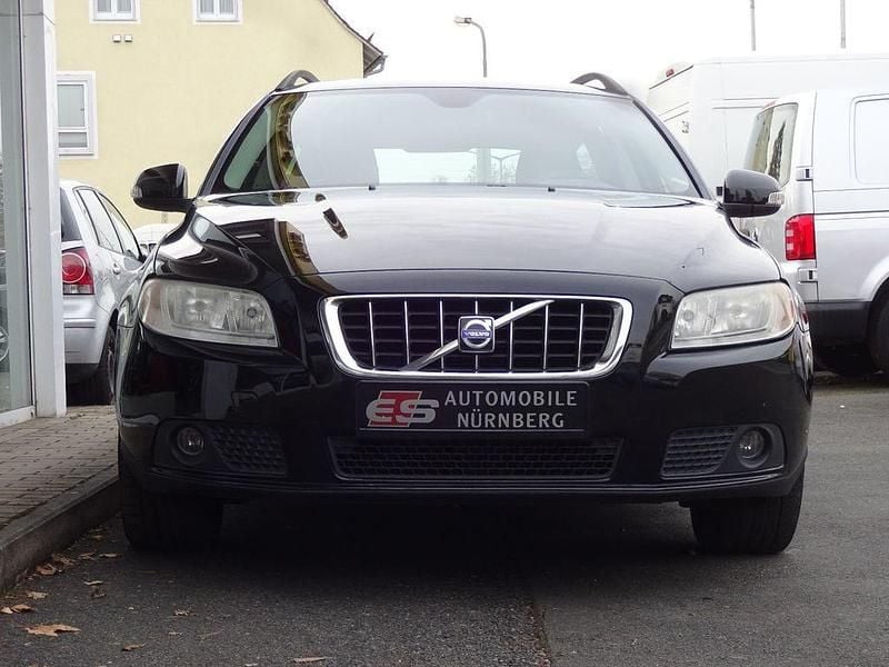 Gebraucht Volvo V70 Basis 145 PS (106 kW) 2009 Schwarz Kombi