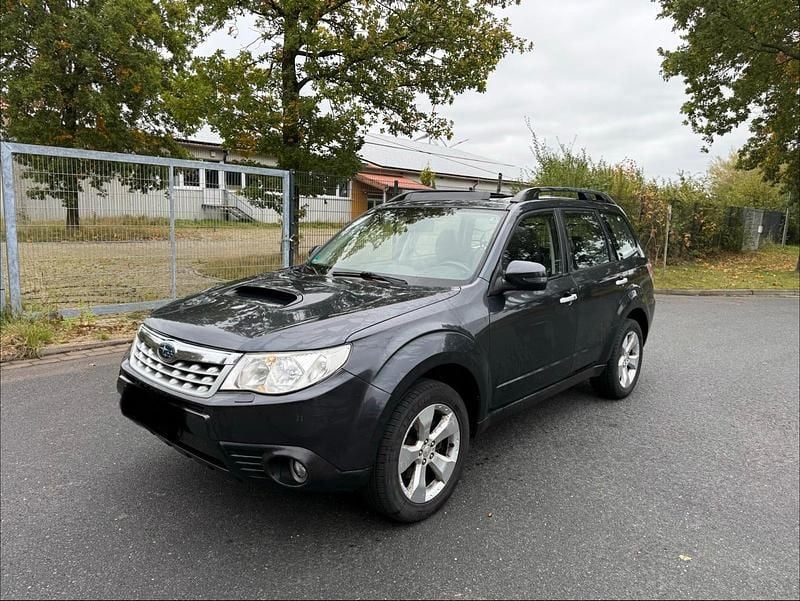 Grau Gebraucht 2013 Subaru Forester SUV | 1.500 € (Superpreis) - Bild 1/4