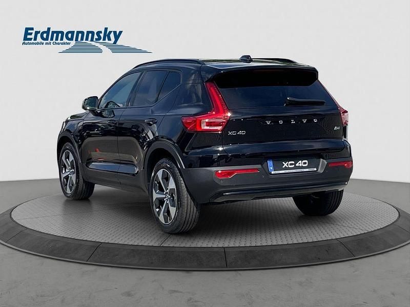 Gebraucht Volvo XC40 Plus 197 PS (144 kW) 2024 Onyx black (schwarz) SUV