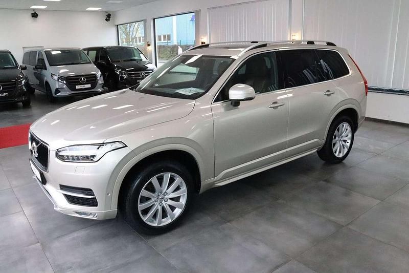 Gebraucht Volvo XC90 Momentum 190 PS (139 kW) 2018 Luminous sand SUV