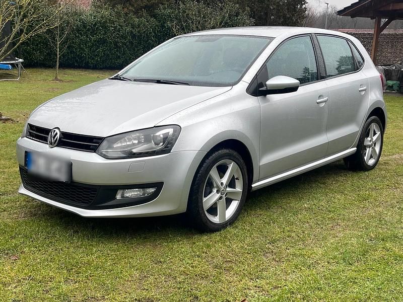 Gebraucht VW Polo 90 PS (66 kW) 2014 Silber Kleinwagen