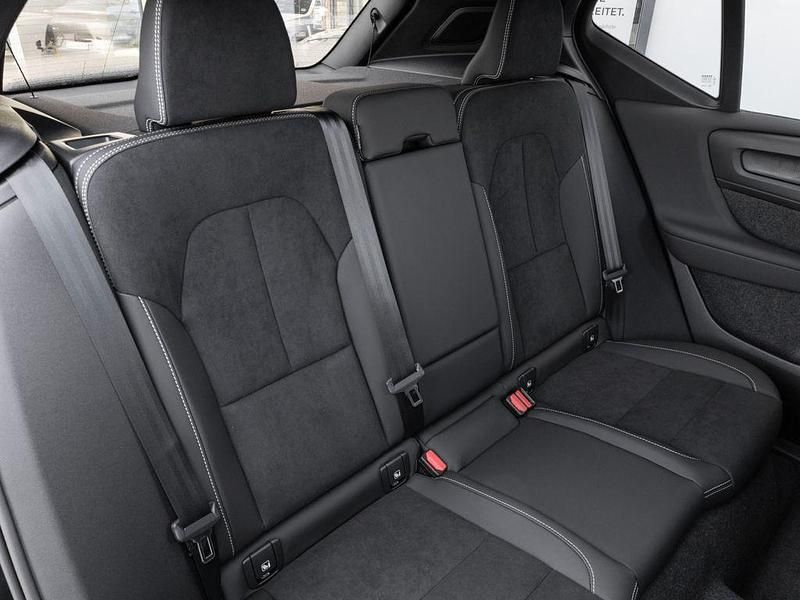 Gebraucht Volvo XC40 Ultimate 185 kW (252 PS) 2025 Schwarz SUV