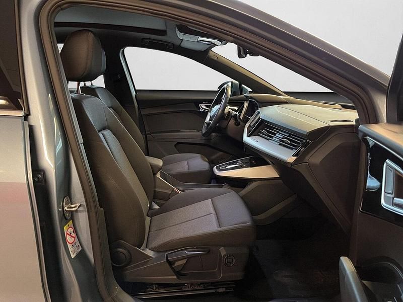 Gebraucht Audi Q4 e-tron Advanced Plus 219 kW (299 PS) 2022 Geysirblau metallic (metallic) SUV