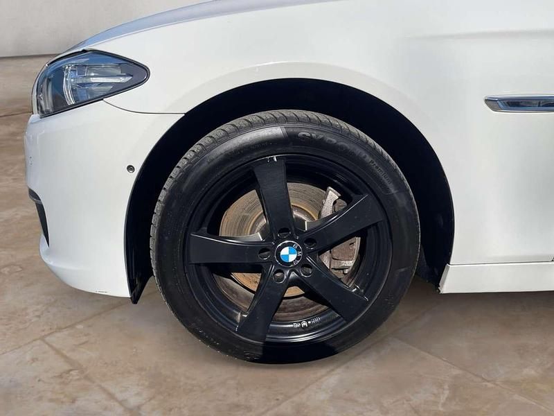 Gebraucht BMW 535 Luxury Line 313 PS (230 kW) 2014 Alpinweiß Kombi