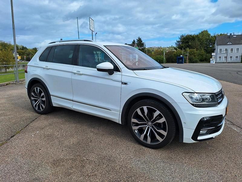 Weiß Gebraucht 2019 VW Tiguan R-line SUV | 28.200 € (Guter Preis) - Bild 1/4
