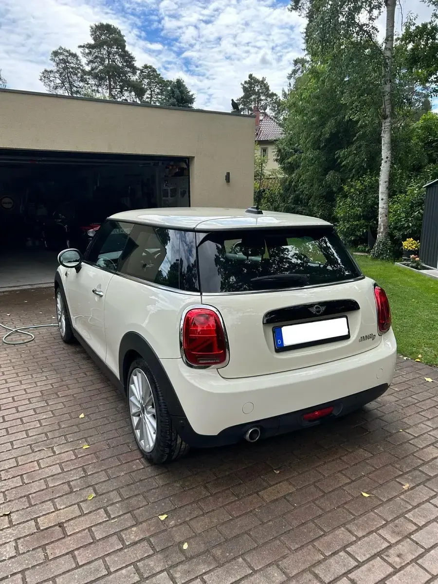Gebraucht Mini Cooper D 116 PS (85 kW) 2016 Weiß Kleinwagen