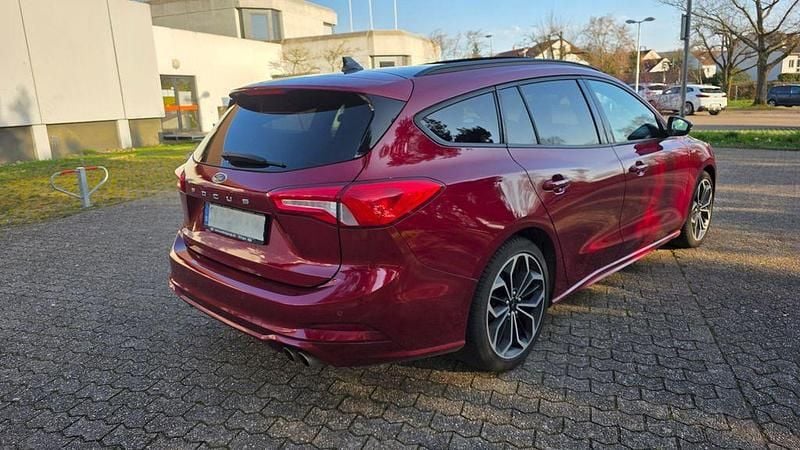 Usata Ford Focus ST-Line 182 CV (133 kW) 2019 Rosso Berlina