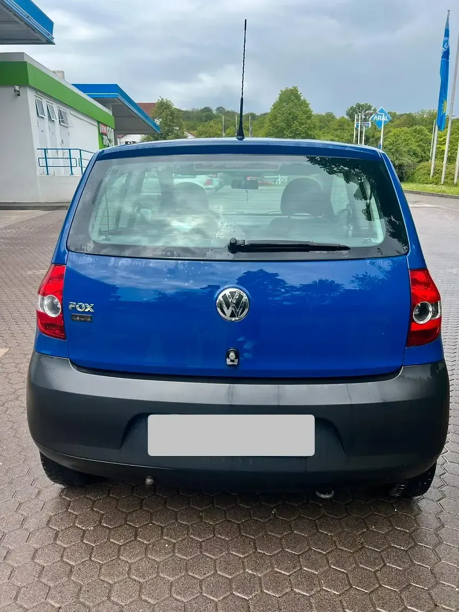 Używany VW Fox 50 KM (36 kW) 2009 Niebieski Hatchback