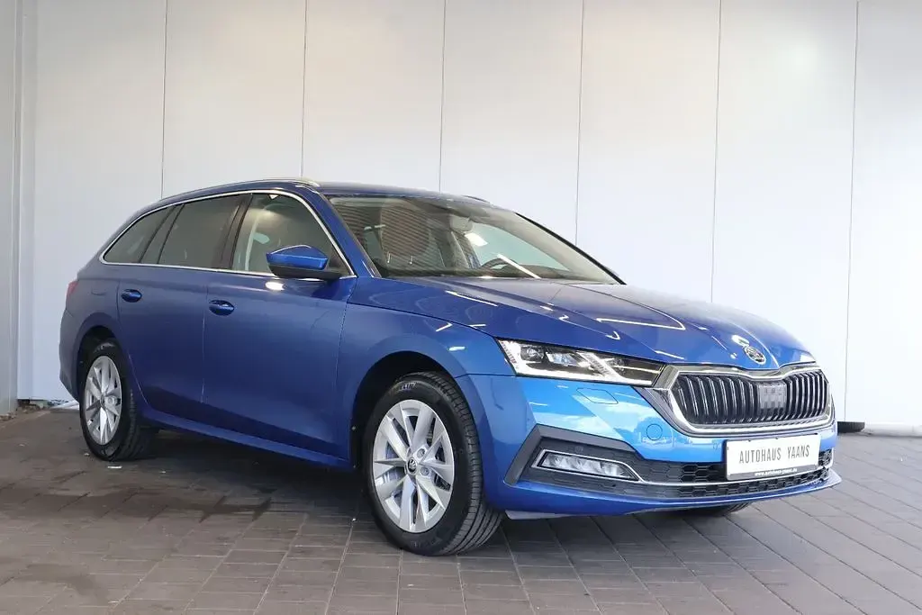 Gebraucht Skoda Octavia 150 PS (110 kW) 2021 Blau Limousine