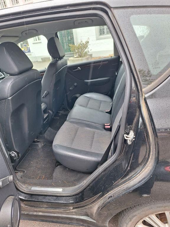 Gebraucht Mercedes A180 Elegance 116 PS (85 kW) 2009 Braun Van / Kleinbus