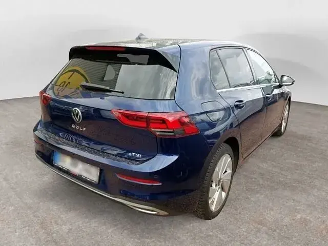 Gebraucht VW Golf VIII Style 131 PS (96 kW) 2024 Blau Limousine