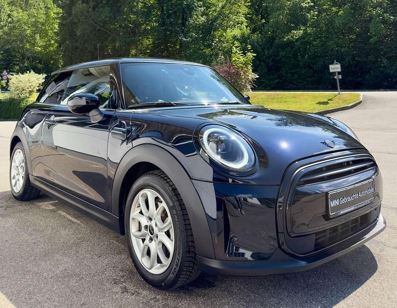 Gebraucht Mini Cooper 136 PS (100 kW) 2023 Schwarz Kleinwagen