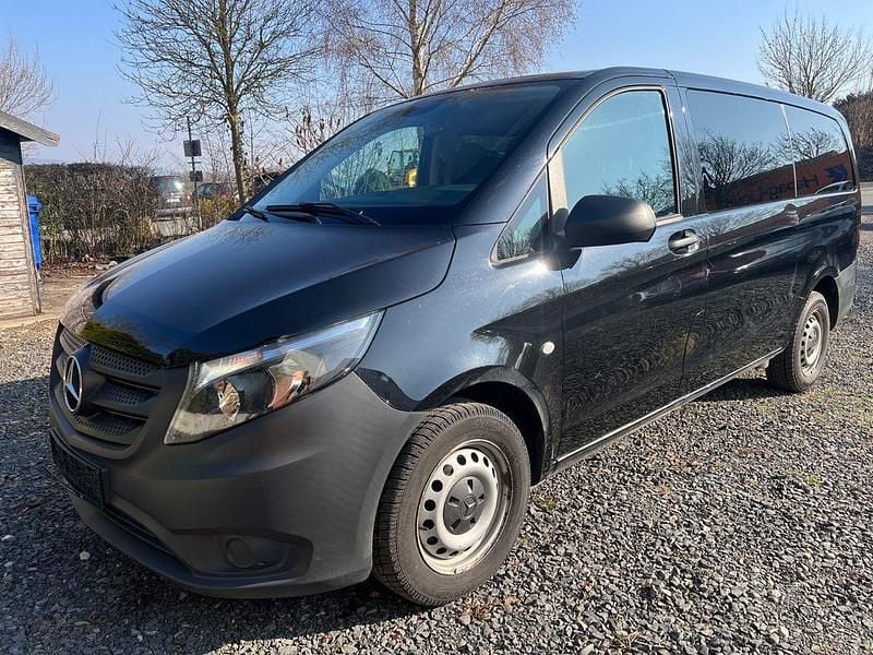 Gebraucht Mercedes Vito 163 PS (119 kW) 2018 Schwarz Van
