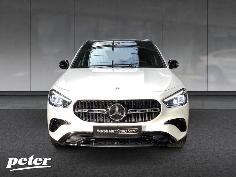Gebraucht Mercedes GLA220 Night 190 PS (139 kW) 2026 Unilack polarweiß SUV