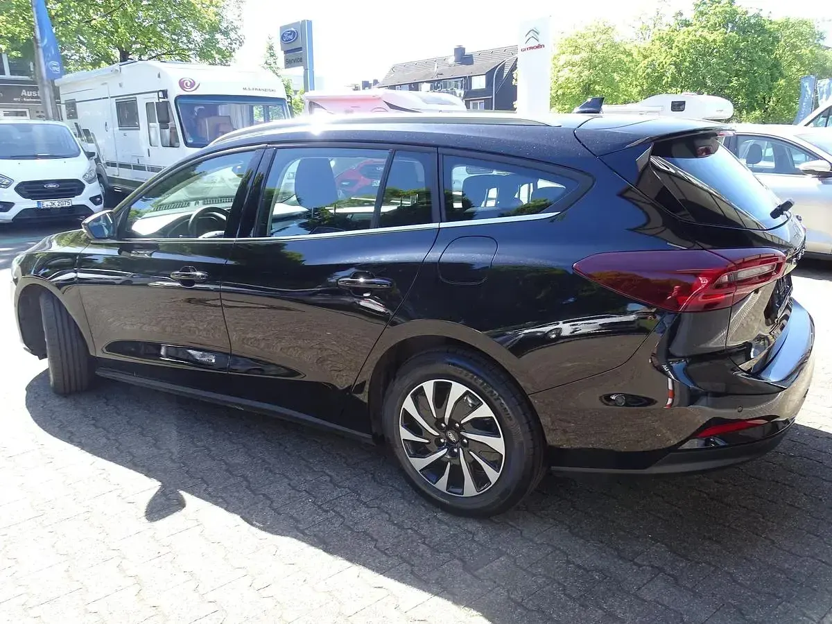 Używany Ford Focus Titanium 116 KM (85 kW) 2023 Czarny