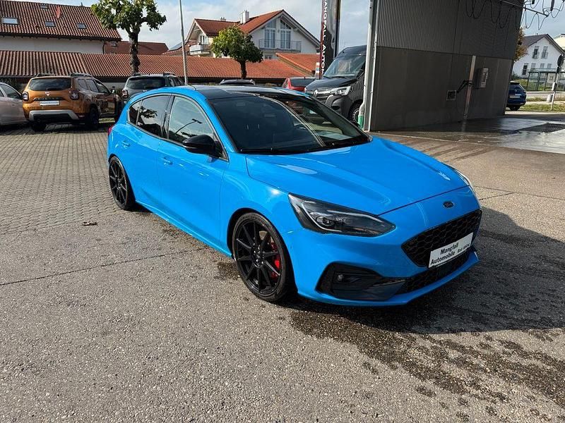 Gebraucht Ford Focus ST 280 PS (205 kW) 2022 Blau Limousine