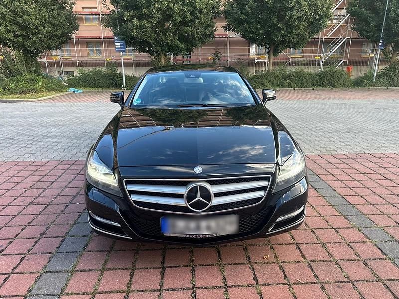 Schwarz Gebraucht 2012 Mercedes CLS350 Coupé | 18.950 € (Fairer Preis) - Bild 1/4