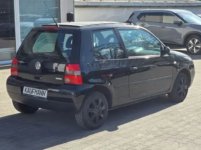 Używany VW Lupo 75 KM (55 kW) 2003 Czarny Hatchback