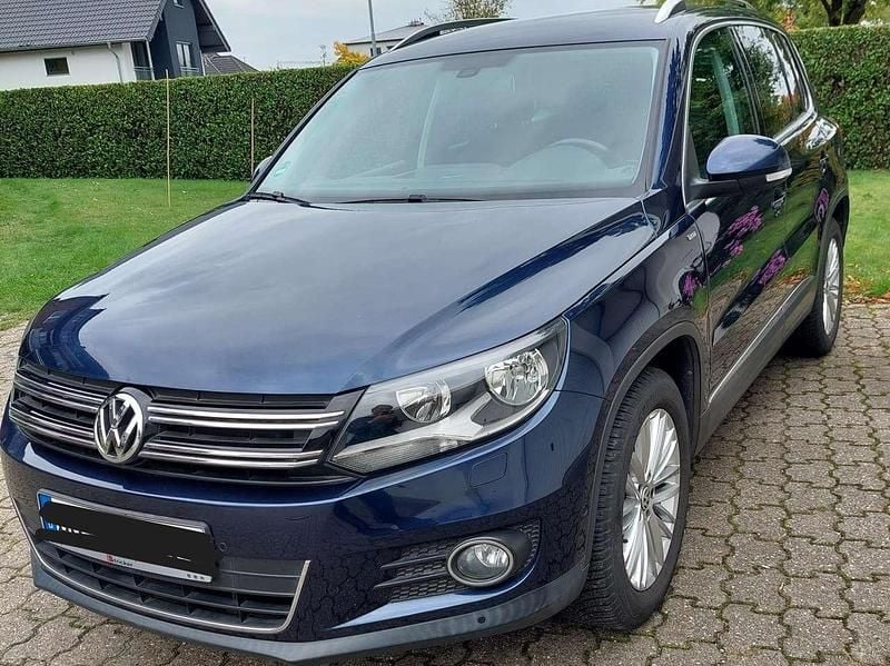 Blau Gebraucht 2014 VW Tiguan Cup SUV | 14.800 € (Fairer Preis) - Bild 1/4