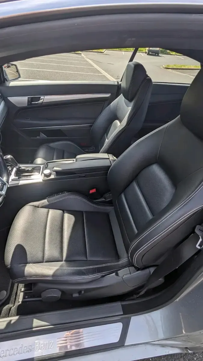 Second-hand Mercedes E200 184 CP (135 kW) 2011 Argintiu Coupe