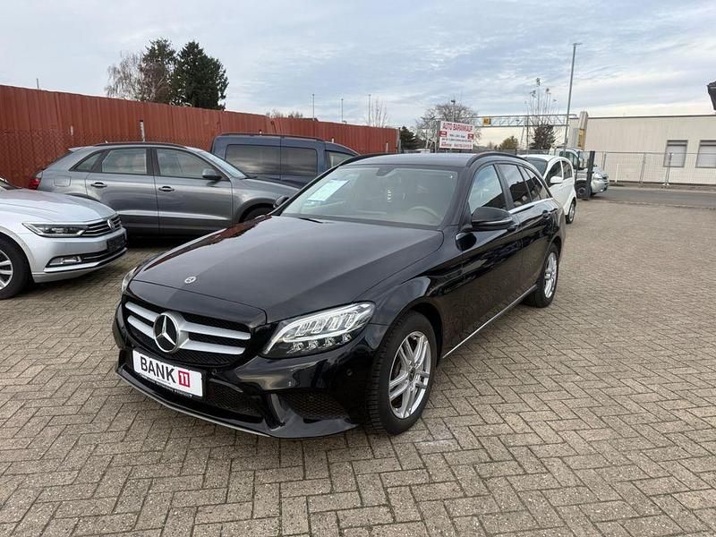 Schwarz Gebraucht 2020 Mercedes C180 Kombi | 11.899 € (Superpreis) - Bild 1/4
