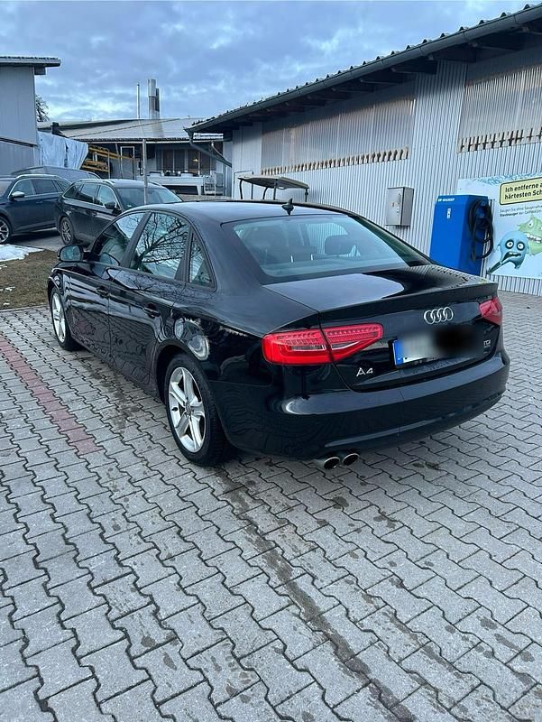 Gebraucht Audi A4 Ambition 190 PS (139 kW) 2015 Schwarz Limousine