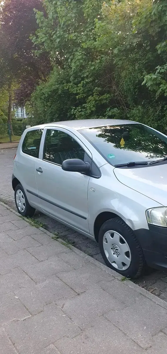 Gebraucht VW Fox 75 PS (55 kW) 2007 Silber Kleinwagen
