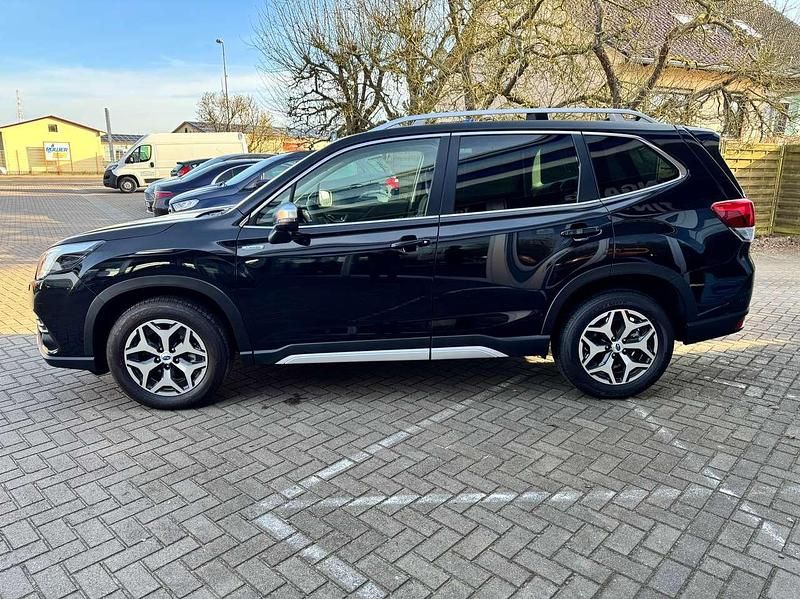 Gebraucht Subaru Forester Comfort 150 PS (110 kW) 2023 Schwarz SUV